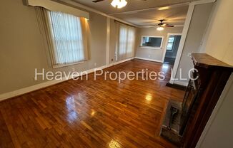 2 beds, 1 bath, $1,300