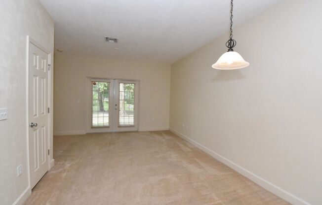2933 SW 35th Place #124 - Woods Edge South