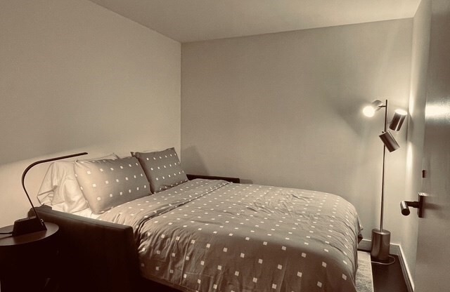 1 bed, 1.5 baths, 1,128 sqft, $8,900, Unit 14A