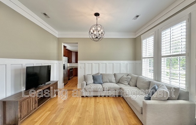 76 ALBERTA AVE