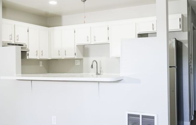 1 bed, 1 bath, 575 sqft, $2,195, Unit 40-102