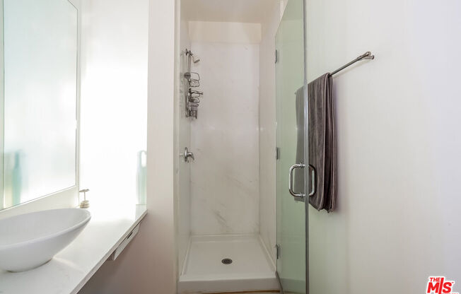 1 bed, 1.8 baths, 2,603 sqft, $9,500, Unit PH 9