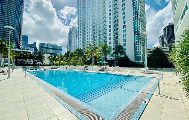 2 beds, 2 baths, 986 sqft, $4,500, Unit 950 Brickell Bay Dr # 32-07 (A11702512)