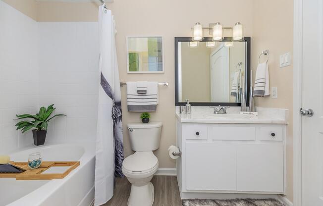 2 beds, 2 baths, 1,025 sqft, $1,295