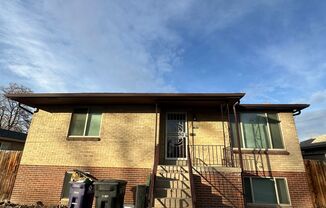 4 bedroom 2 bathroom Sinlge Family House in metro Denver