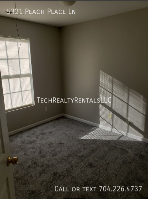 5321 PEACH PL