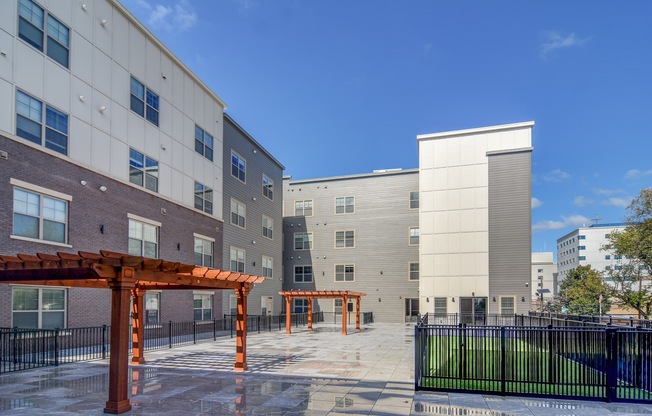 2 beds, 2 baths, 1,270 sqft, $3,250, Unit Residence 510