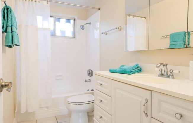 1 bed, 1 bath, 627 sqft, $2,195, Unit 05