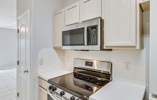 2 beds, 2 baths, $1,395