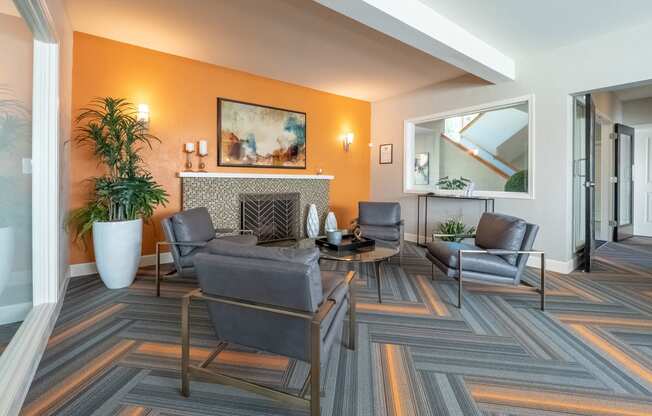 Watercrest Resident Lounge Apartments in Lake Forest Park, WA