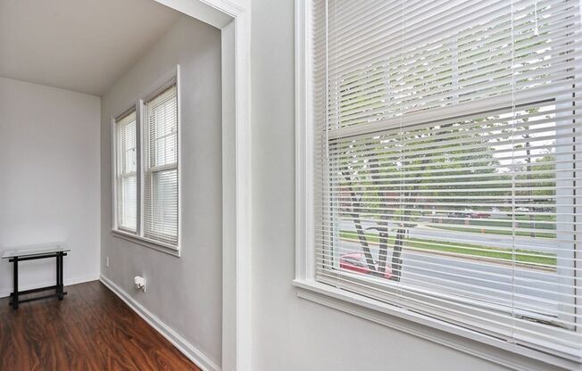 1 bed, 1 bath, 525 sqft, $925, Unit 2129DUN-1