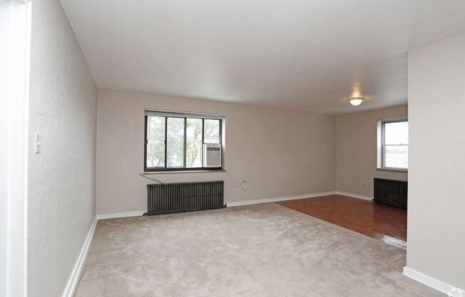 2 beds, 1 bath, 723 sqft, $1,650, Unit 05D