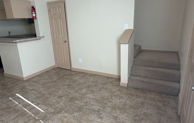 1 bed, 1 bath, 682 sqft, $925, Unit 707