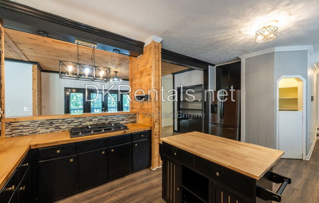 2133 COOPER WAY