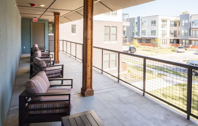 1 bed, 1.5 baths, 921 sqft, $2,070, Unit 204