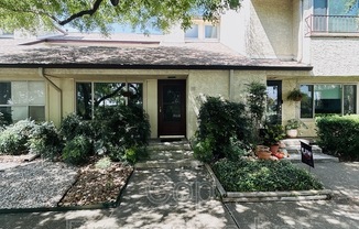 7123 Thrush View Ln