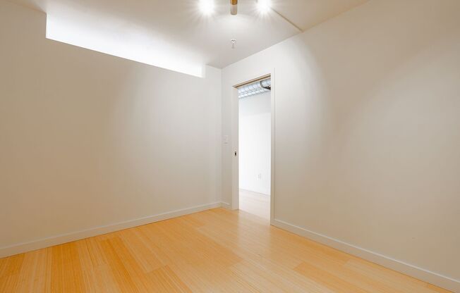 1 bed, 1 bath, 727 sqft, $1,695, Unit 203