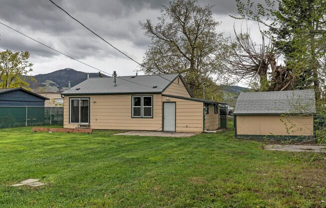 2 Bed - 1 Bath - Pet Friendly