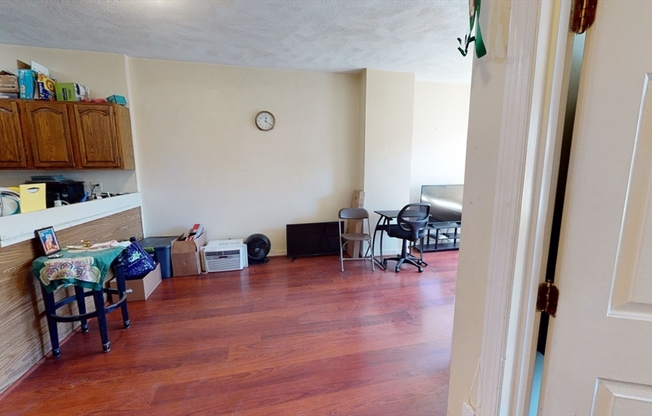 18 S HUNTINGTON AVE