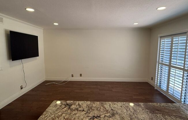 Elegant 3 Bedroom 2.5 Bath Townhome in the Desirable Dry Creek Village of Willow Glen