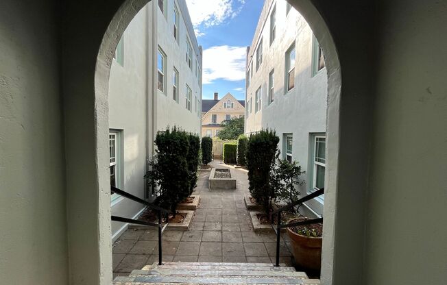 1 bed, 1 bath, $1,345, Unit 204