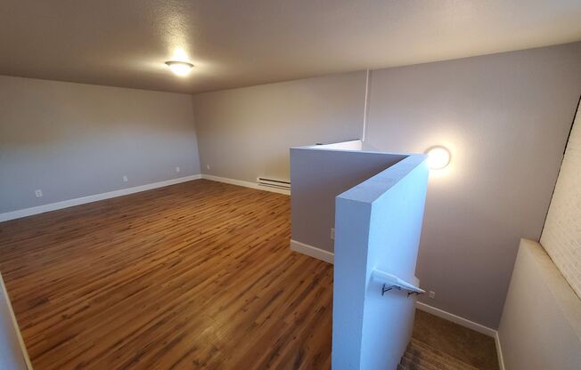 Studio, 1 bath, 650 sqft, $800