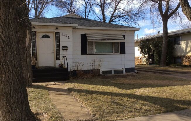 3 bedroom, 2 bath Single Family house