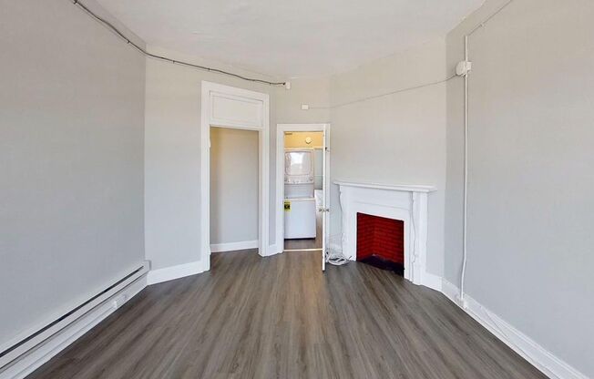 1 bed, 1 bath, 700 sqft, $1,349, Unit 42-3