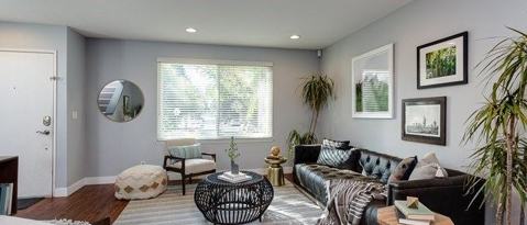 285 E VILLA ST