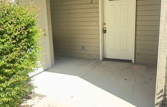 Upstairs Apartment with 2 Bedrooms and 2 Bathrooms