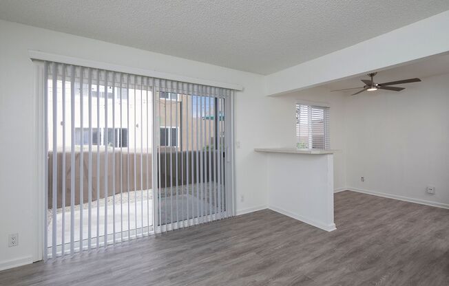 2 beds, 2 baths, 918 sqft, $3,195, Unit 25-05
