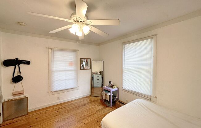 2 beds, 1 bath, $1,600