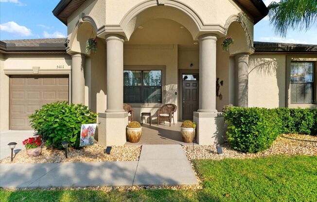 Gorgeous 4-Bedroom, 3-Bathroom Pool Home in Wimauma