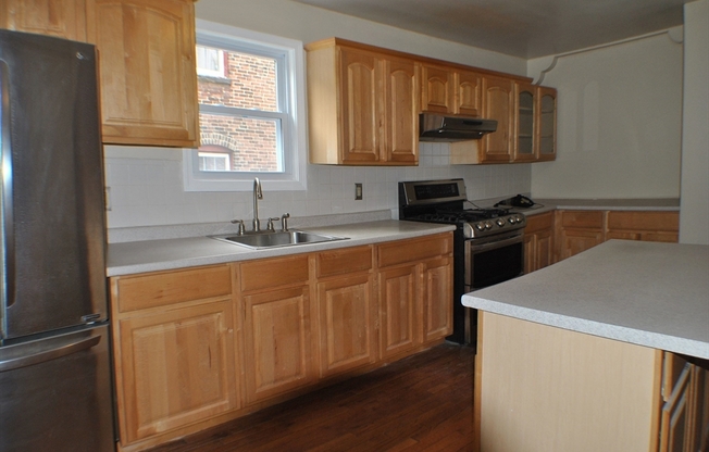23 KENNEY ST