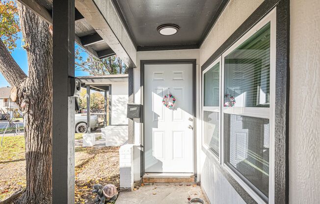 Fully Renovated 2 bed 1 bath in Grand Prairie!
