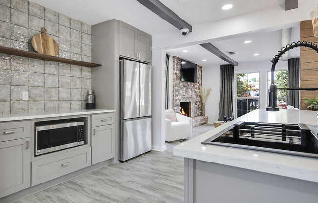 Fully Equipped Kitchen With Modern Appliances at Southridge, Kansas City, KS