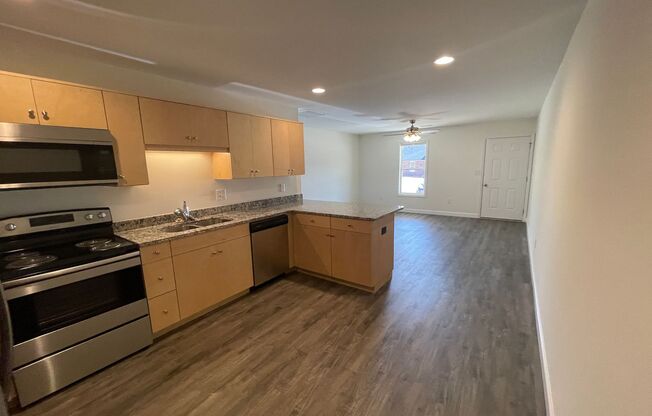 2 beds, 1 bath, $1,350