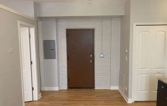 1 bed, 1 bath, $1,250, Unit 5554 #303