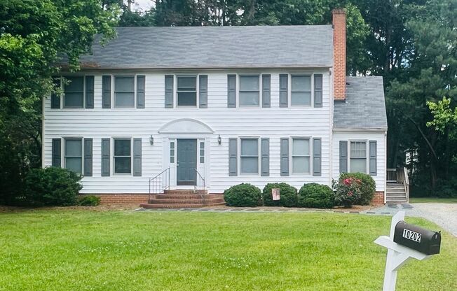 Gorgeous 4bdrm/2.5bth Colonial Conveniently Located on a Cul-de-sac in Glen Allen!!