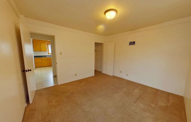 4 beds, 1 bath, $2,600, Unit 1591 High Street - 2