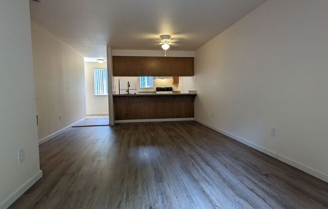 1 bed, 1 bath, 650 sqft, $1,200, Unit 02