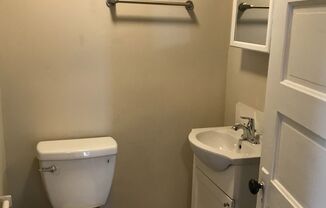 1 bed, 1 bath, $675, Unit #4