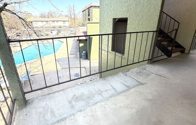 1 bed, 1 bath, 700 sqft, $1,024, Unit LAW11-215