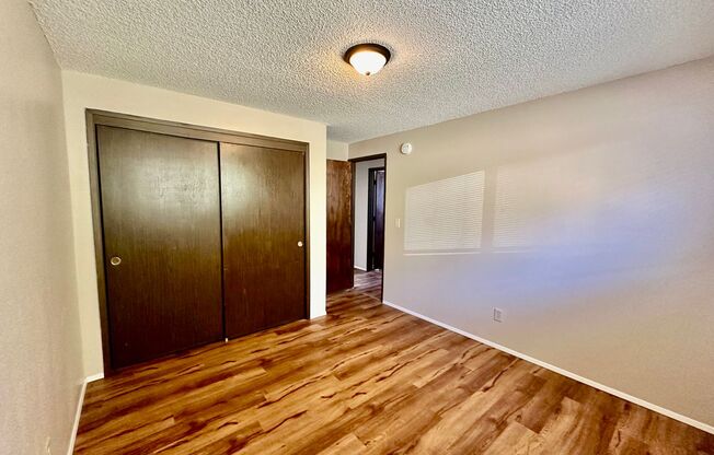 3 beds, 1 bath, $1,295