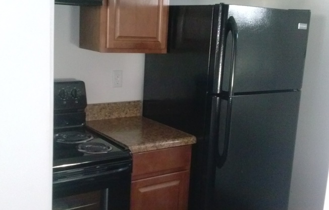 2 beds, 1 bath, 900 sqft, $875, Unit 1