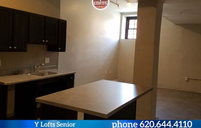 2 beds, 1 bath, 1,119 sqft, $985, Unit 018