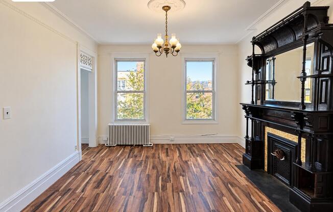 3 beds, 2 baths, $4,500, Unit 2