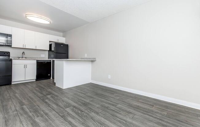 1 bed, 1 bath, 427 sqft, $795