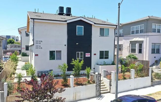 2516 E MALABAR ST