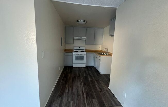 1 bed, 1 bath, 500 sqft, $1,850, Unit 102